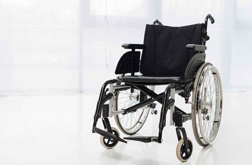 Wózki inwalidzkie elektryczne czy manualne — który wybrać?